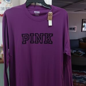 VS PINK Med long sleeve tee, purple New with tags!
